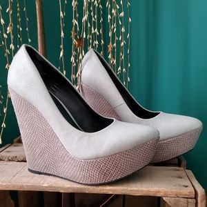Rock&Republic Gray Wedge Heels